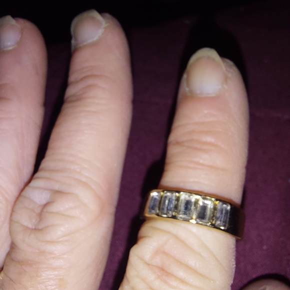 Gold toned clear stone band, size 7 - Picture 6 of 7